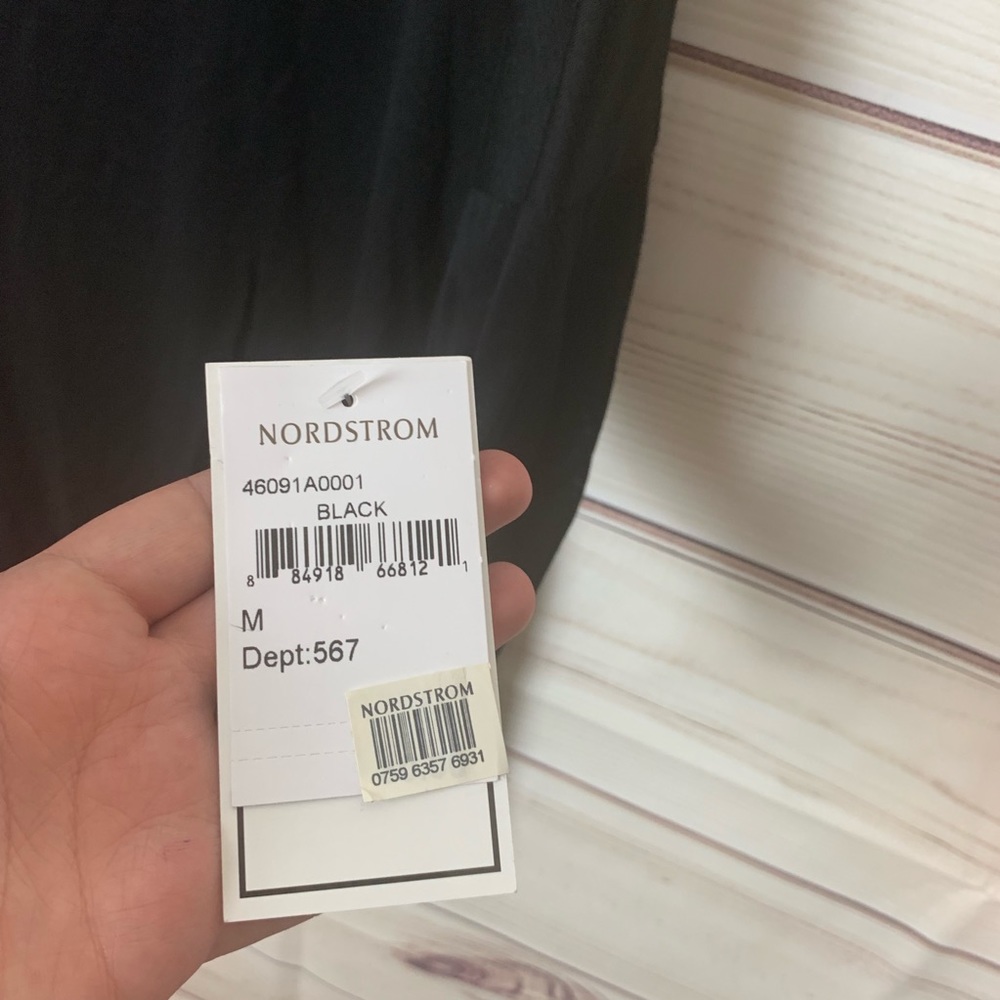 Madison & Berkeley Basic Black Top Nwt - image 4